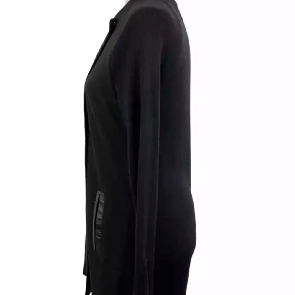 Like new ! CAbi Black Blazer with Modern Minimalist Design. Fit  like S/M - Picture 3 of 6